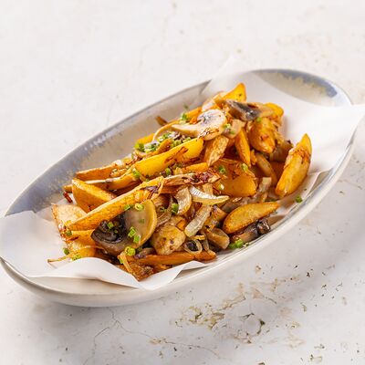 Картофель с грибами в Shashlyk Pub по цене 1900 ₸