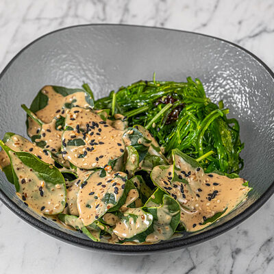 Чука, шпинат и ореховый соус в Dragon по цене 690 ₽