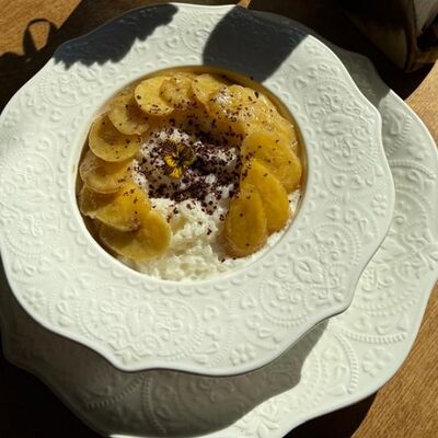 Каша рисовая с карамелизированным бананом и шоколадом в Cook cafeshop по цене 450 ₽