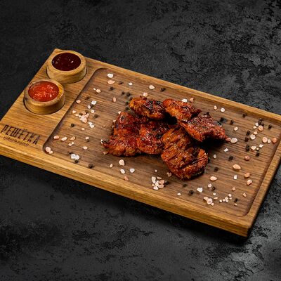 Свиная шея на гриле (Лимонная паприка) в Гриль бар Решётка по цене 495 ₽