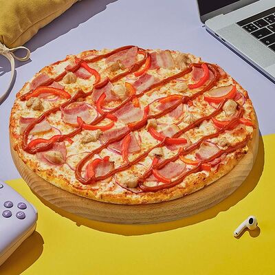 Пицца Барбекю на тонком тесте 30 см в Dostaевский по цене 573 ₽