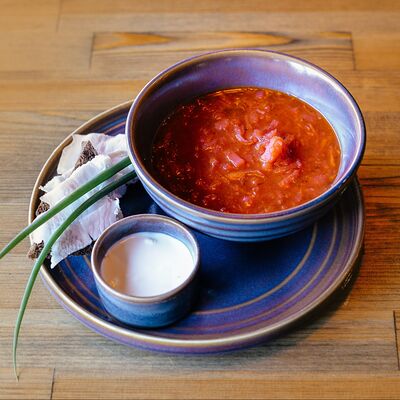 Борщ в Булл Вар по цене 662 ₽