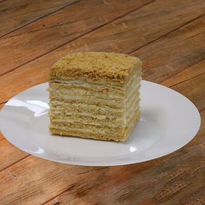 Пирожное Медовик в Мате по цене 250 ₽