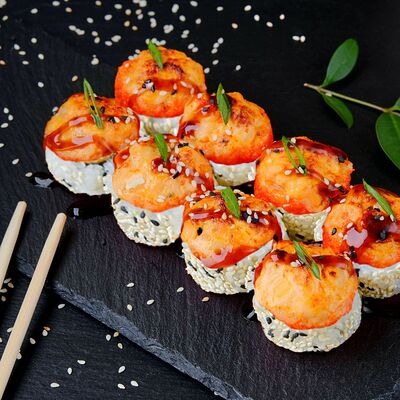 Ролл Запечённый угорь в Суши и Роллы по цене 699 ₽