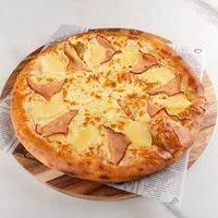 Пицца Куриная с ветчиной и ананасами в Кафе bada