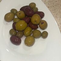 Маслины и оливки в ассорти в Кавказская кухня по домашнему