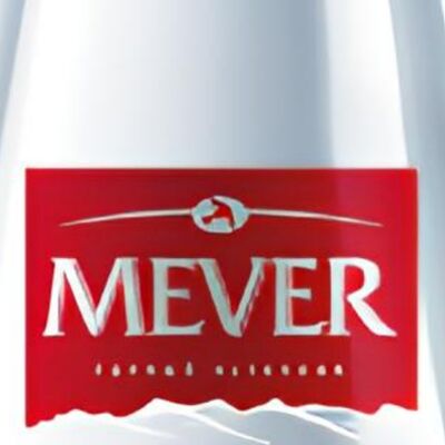 Вода Мевер без газа в Wine and Whiskey by Simple по цене 250 ₽