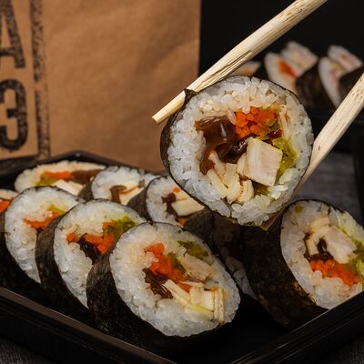 Блюдо №60 Кимпаб со свининой в Капэ по цене 355 ₽