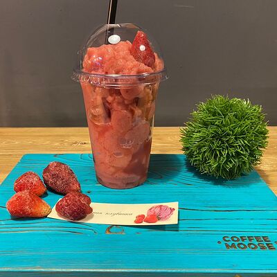 Смузи клубничный в Mr&Miss Bubble Tea по цене 287 ₽