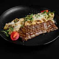 Паста со стейком мачете в перечном соусе в Level kitchenbar