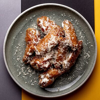 Крылышки Сливочный Пармезан в Eedaa по цене 350 ₽