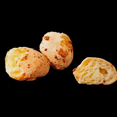 Булочка сырная в Пекарь Хлебов по цене 100 ₽