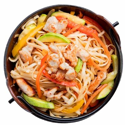 Лапша удон с курицей и овощами в Spb по цене 429 ₽