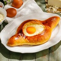 Хачапури по-аджарски в Баклажан трк европолис