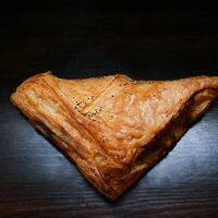 Самса с курицей в Даниш пекарня