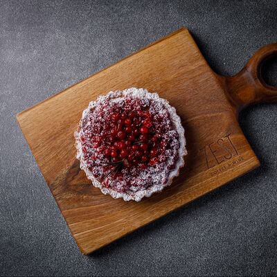 Брусничный тарт в Zest Coffee & Wine по цене 590 ₽