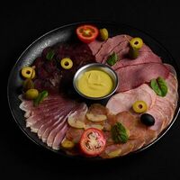 Мясное плато в Level kitchenbar