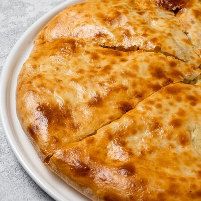 Хачапури со свекольным листом и тархуном в Ресторан Батони по цене 755 ₽