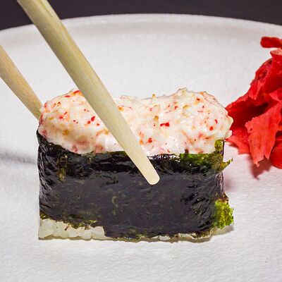 Суши Запеченный снежный краб в Суши Море Мото по цене 129 ₽