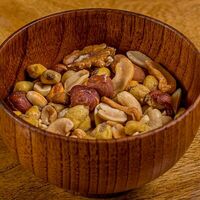 Микс орехов в The Rocket Bar