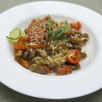 Удон с говядиной в Teppanyaki