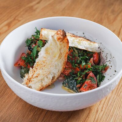 Греческий салат в 321 Club by Novikov по цене 560