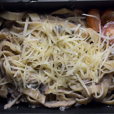 Паста с говядиной и шампиньонами в Крылья по цене 540 ₽