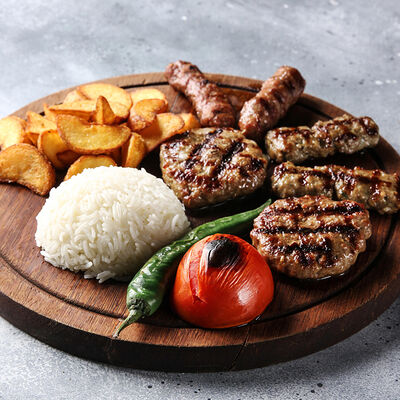 Микс кефте в Сhef Арбат по цене 2000 ₽