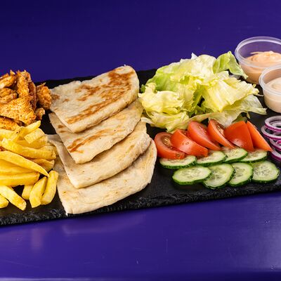 Гирос на доске в Космос бургер по цене 390 ₽