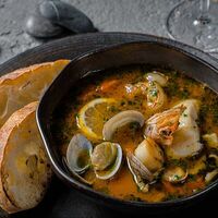 Суп с морепродуктами в Rombus cafe