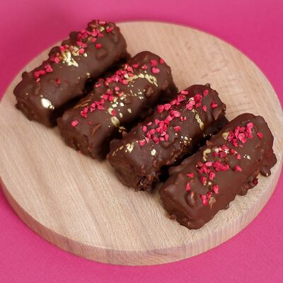 Брауни тёмный шоколад с вишней в Co'Zona по цене 1350 ₽