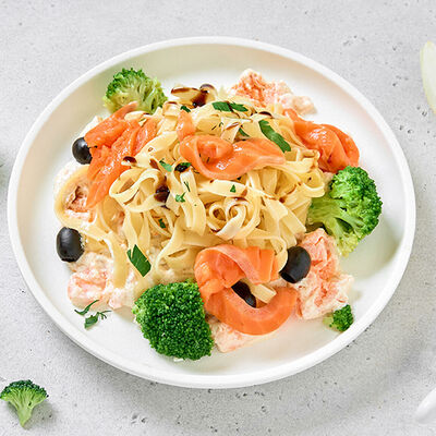 Тальятелле с лососем в Штолле по цене 389 ₽