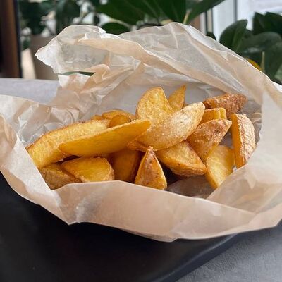 Картофель по-деревенски L в Moyo по цене 495 ₽