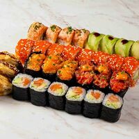 Сет Токио в Satoshi Sushi