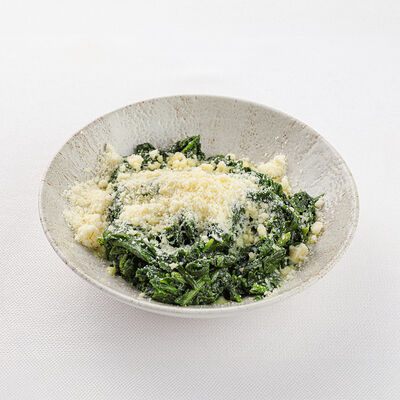 Шпинат со сливочным маслом и пармезаном в La Scala Trattoria Ignazio по цене 18 р.