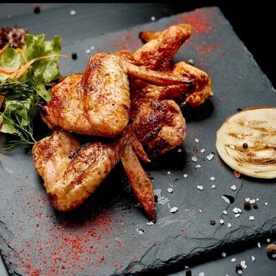 Шашлык из куриных крылышек в Огонек по цене 430 ₽