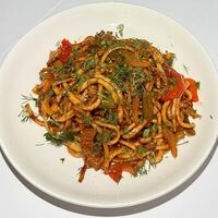 Лагман жареный в ТРИ КАЗАНА