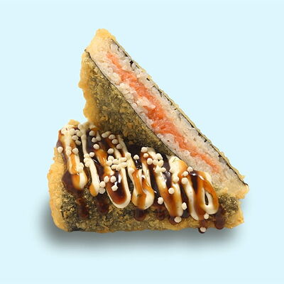 Сэндвич с лососем в Khaki Sushi по цене 508 ₽