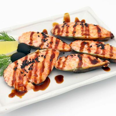 Мидии гигант в сливочно-икорном соусе в Hot-Pizza по цене 549 ₽