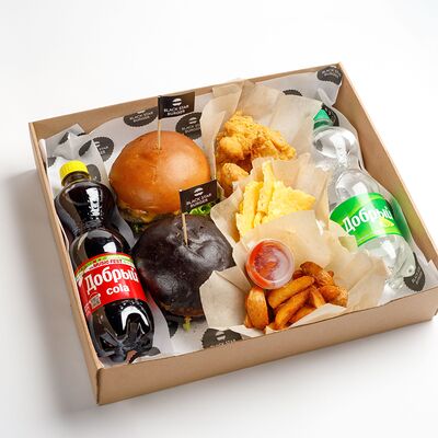 Бокс с чипсами в Black Star Burger по цене 2450 ₽