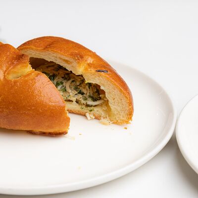 Мини-пирожок Лук с яйцом в Неспешник по цене 100 ₽