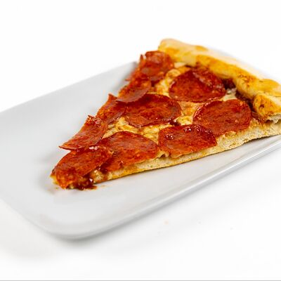 Пицца Пеперони в Кино-кафе по цене 650 ₽