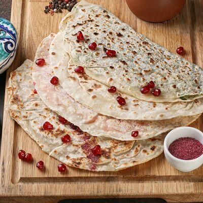 Кутабы с мясом в Мархал по цене 150 ₽