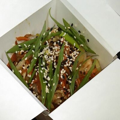 Удон с курицей в Суши Мань по цене 350 ₽