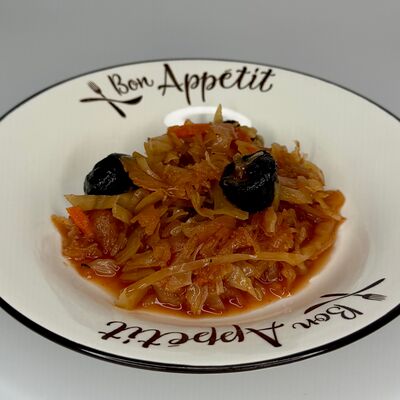 Тушеная капуста с черносливом в Моя грушенька по цене 165 ₽