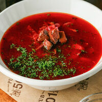 Борщ с говядиной в Pub 501
