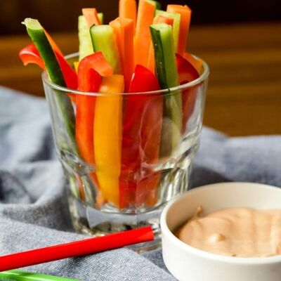 Овощные палочки с соусом в Хинкальня по цене 5 р.