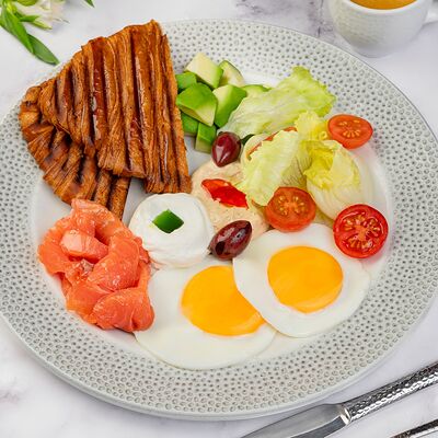 Сет-завтрак Круассан с лососем в Круассан-кафе по цене 900 ₽