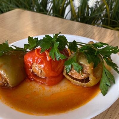 Перчик фаршированный ( 1 шт) в Столовая Щи-Борщи по цене 250 ₽