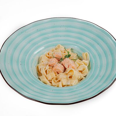 Паста с лососем в Провинция по цене 830 ₽